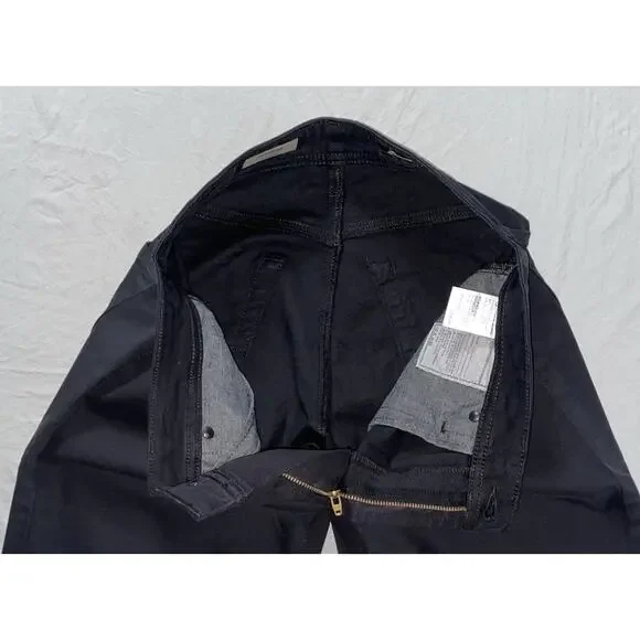 AG The Graduate Tailored Leg Stretch Sateen Jeans. Black, Men's 29X34. NWT!!